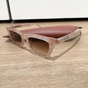 Illesteva sunglasses in tan